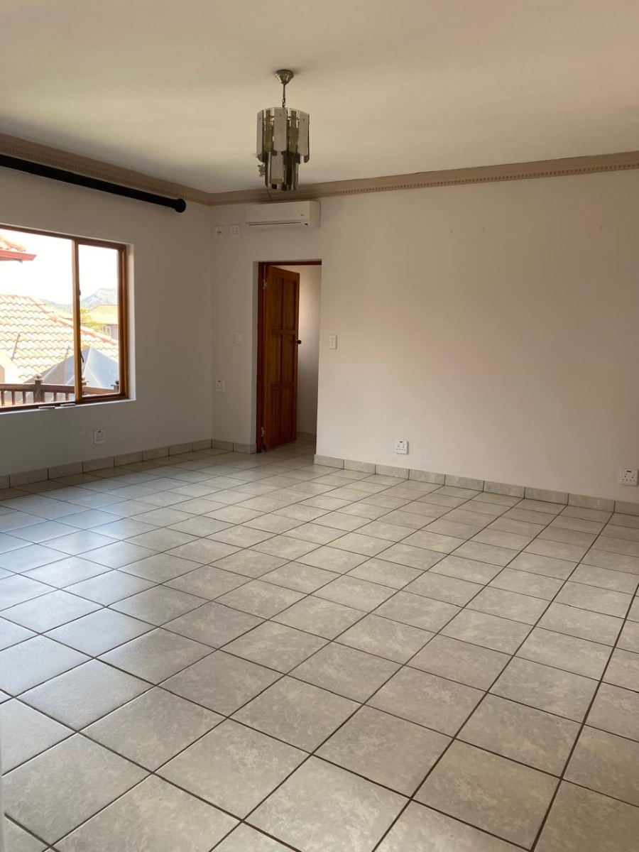 5 Bedroom Property for Sale in Birdwood Estate North West